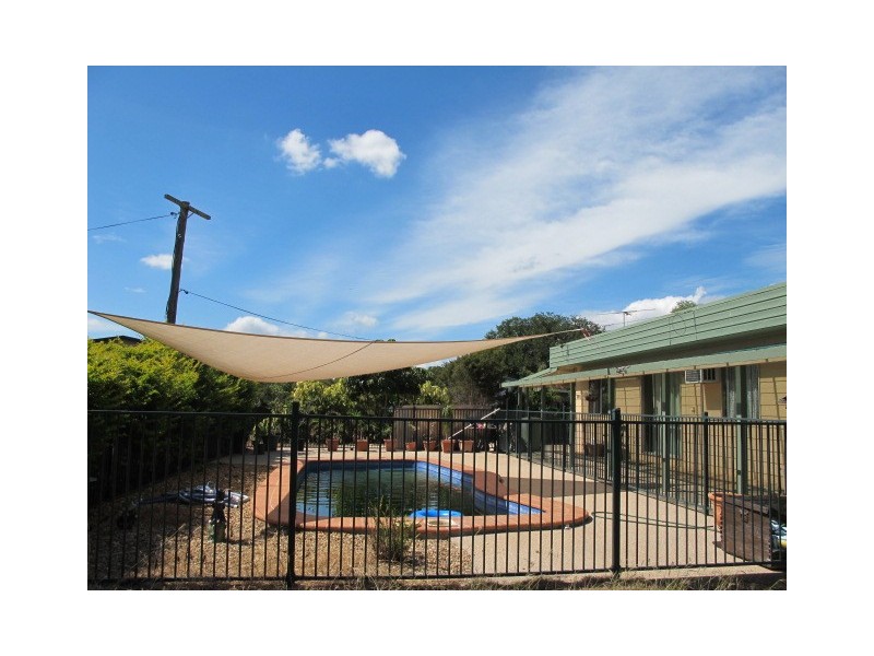 175 Somerset Road, Gracemere QLD 4702