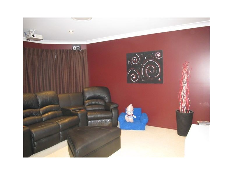 18 Constantia Crescent, Frenchville QLD 4701