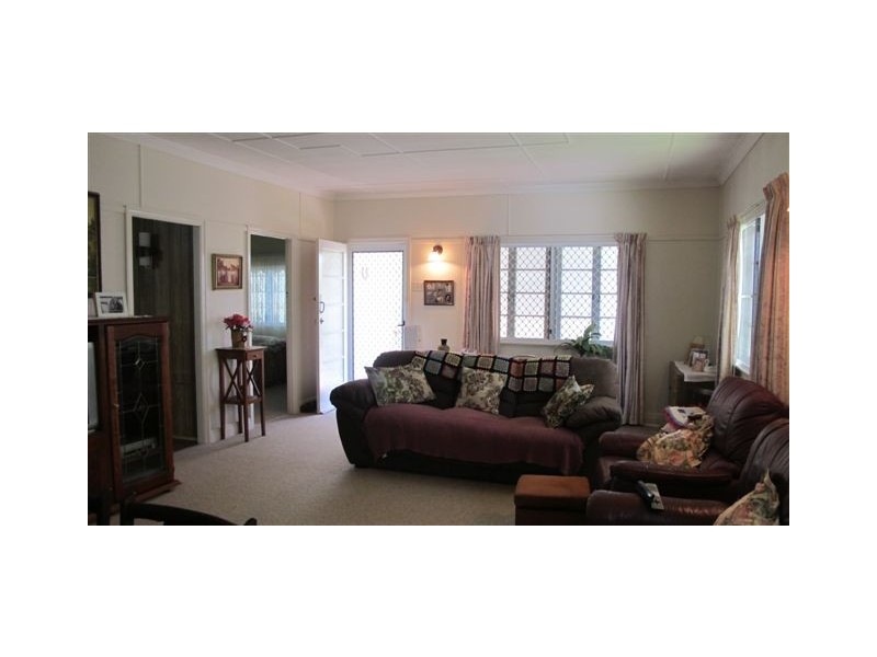 32 Meade Street, Wandal QLD 4700