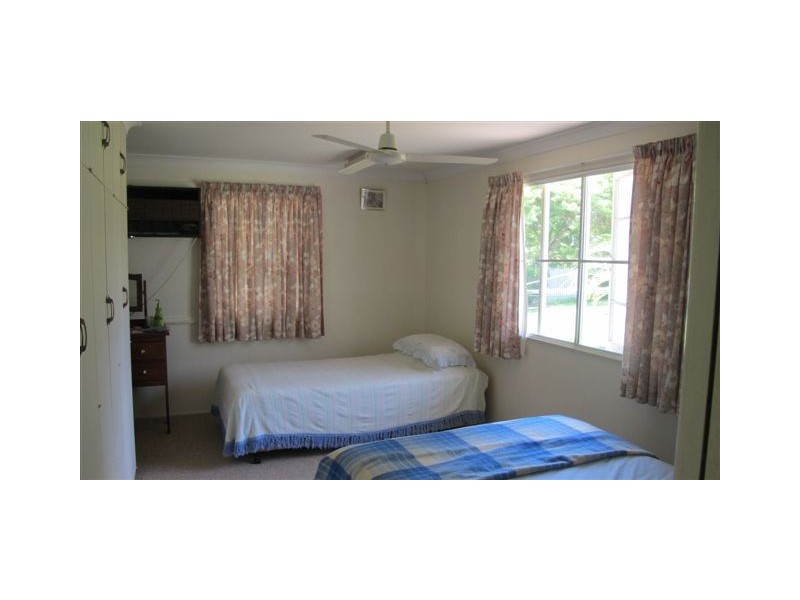 32 Meade Street, Wandal QLD 4700