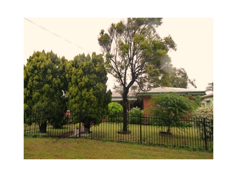 199 Caroline Street, The Range QLD 4700