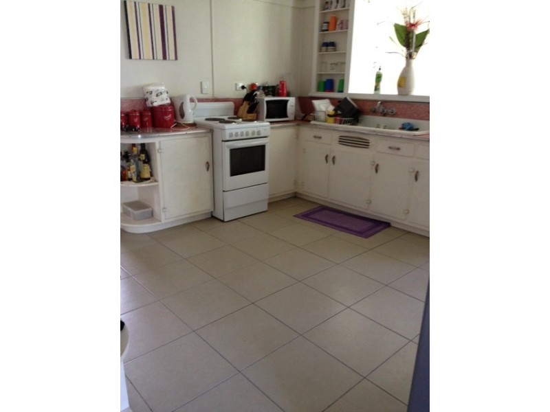 37 Underwood Street, Park Avenue QLD 4701