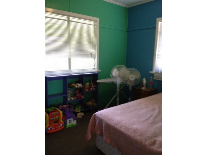 37 Underwood Street, Park Avenue QLD 4701