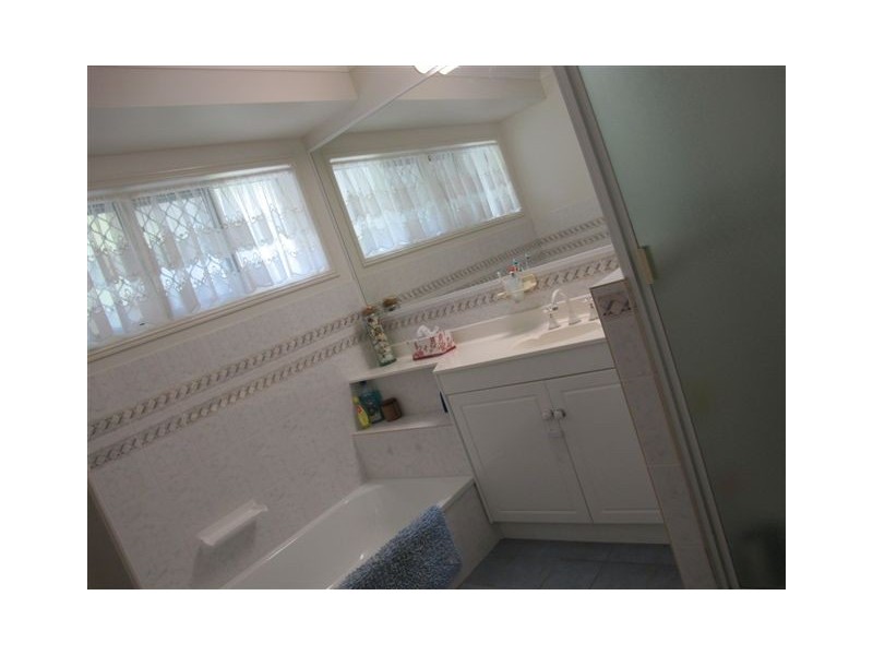 21 Strelow Drive, Glenlee QLD 4711