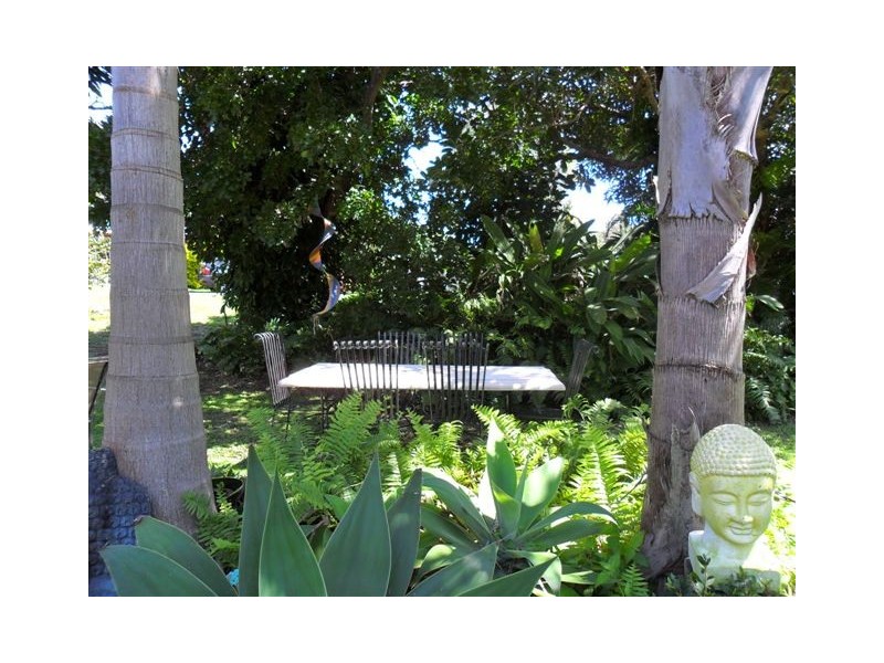 19 Roden Street, Keppel Sands QLD 4702