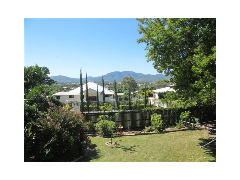 7 Talford Street, The Range QLD 4700