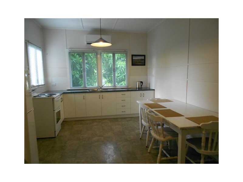 2 Stickley Street, West Rockhampton QLD 4700