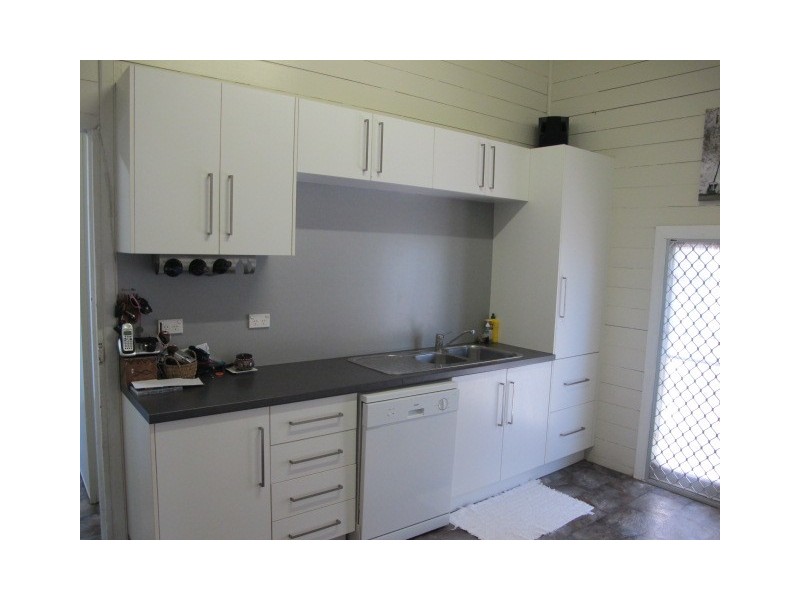 43 Cambridge Street, The Range QLD 4700