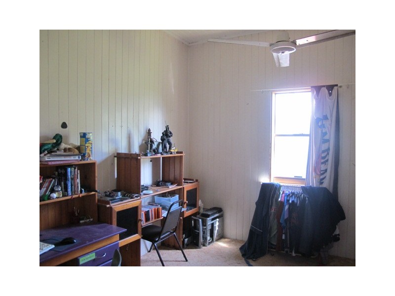 418 Campbell Street, Depot Hill QLD 4700