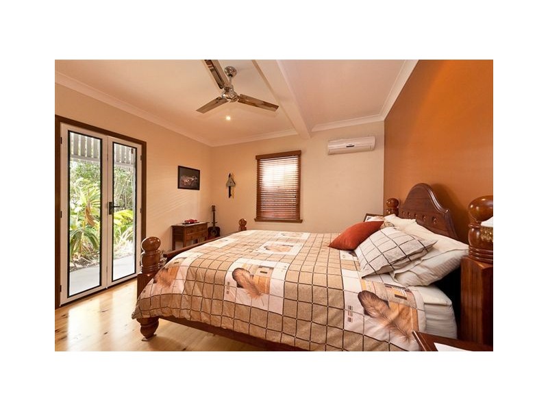 8 Oxford Street, Allenstown QLD 4700