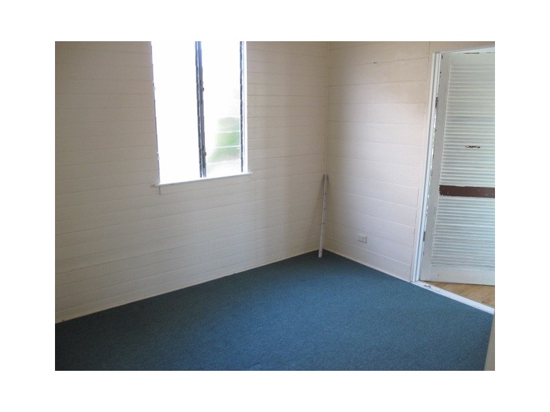 338 East Street, Depot Hill QLD 4700