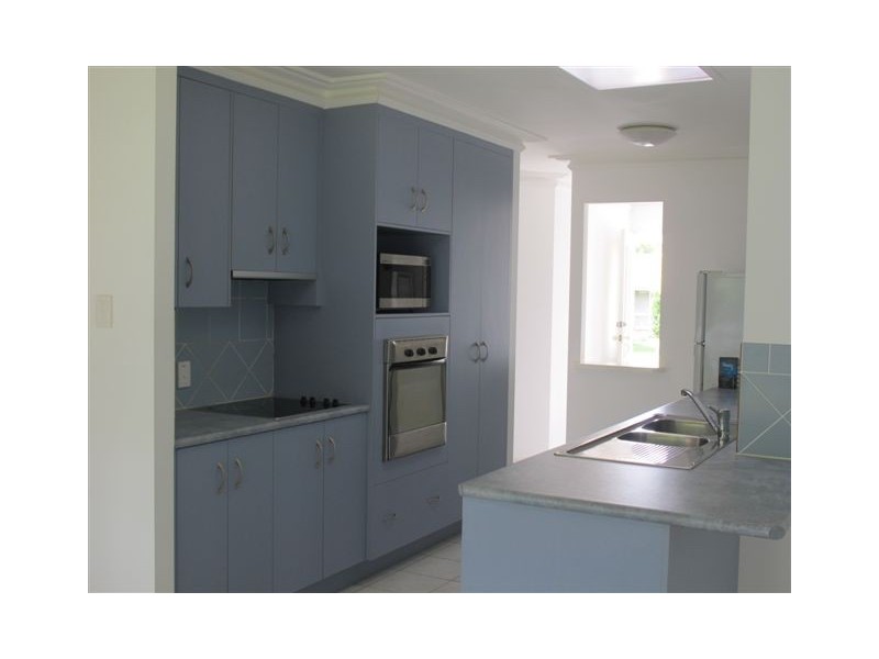 17 Kavanagh Crescent, Koongal QLD 4701