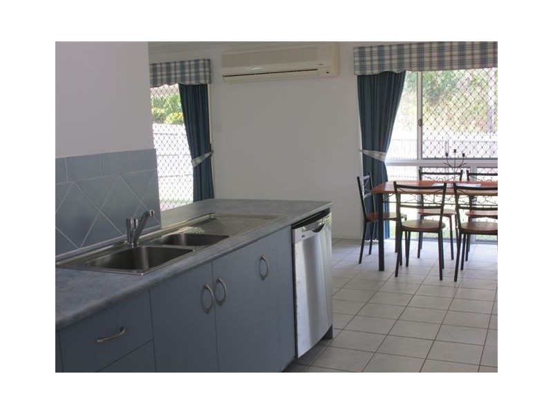 17 Kavanagh Crescent, Koongal QLD 4701