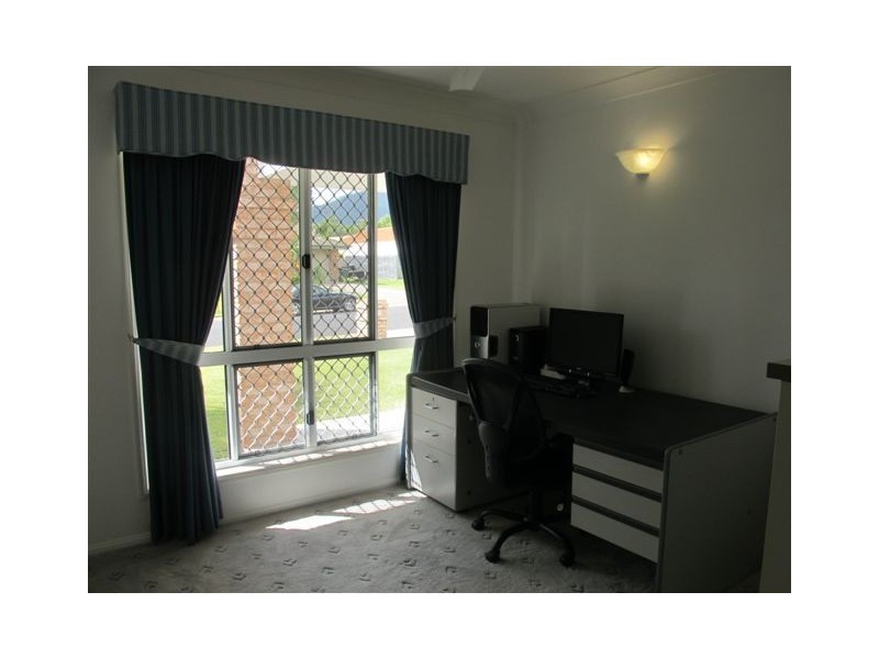 17 Kavanagh Crescent, Koongal QLD 4701