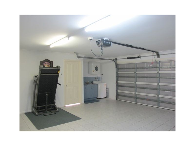 17 Kavanagh Crescent, Koongal QLD 4701