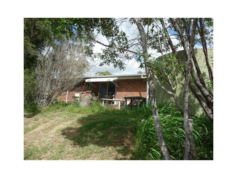 32 School Street, Mount Chalmers QLD 4702