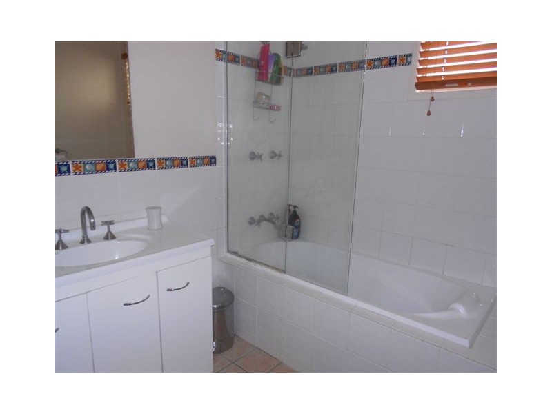 5 Buntain Street, Kawana QLD 4701
