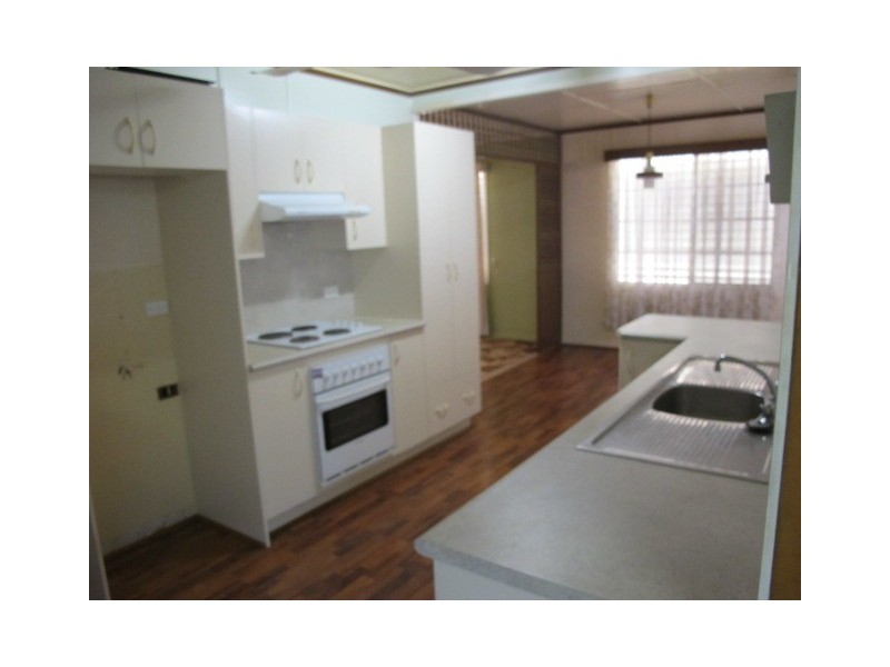36 Bowen Terrace, The Range QLD 4700