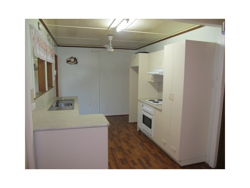 36 Bowen Terrace, The Range QLD 4700