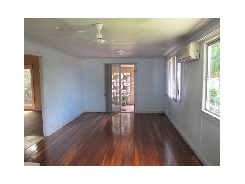 9 Cairns Street, The Range QLD 4700