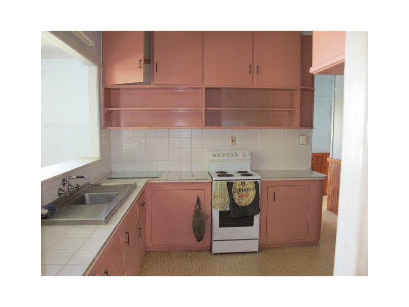 9 Cairns Street, The Range QLD 4700