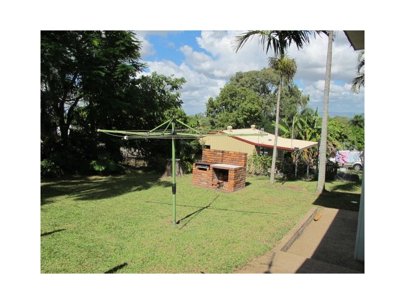 9 Cairns Street, The Range QLD 4700