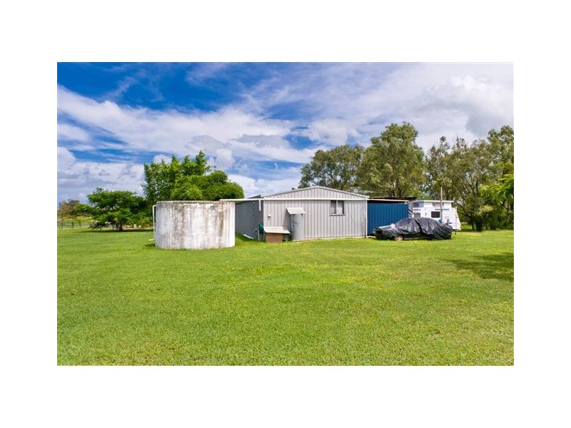 33 Burderkin Road, Nerimbera QLD 4701