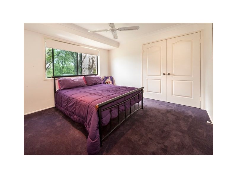 33 Burderkin Road, Nerimbera QLD 4701