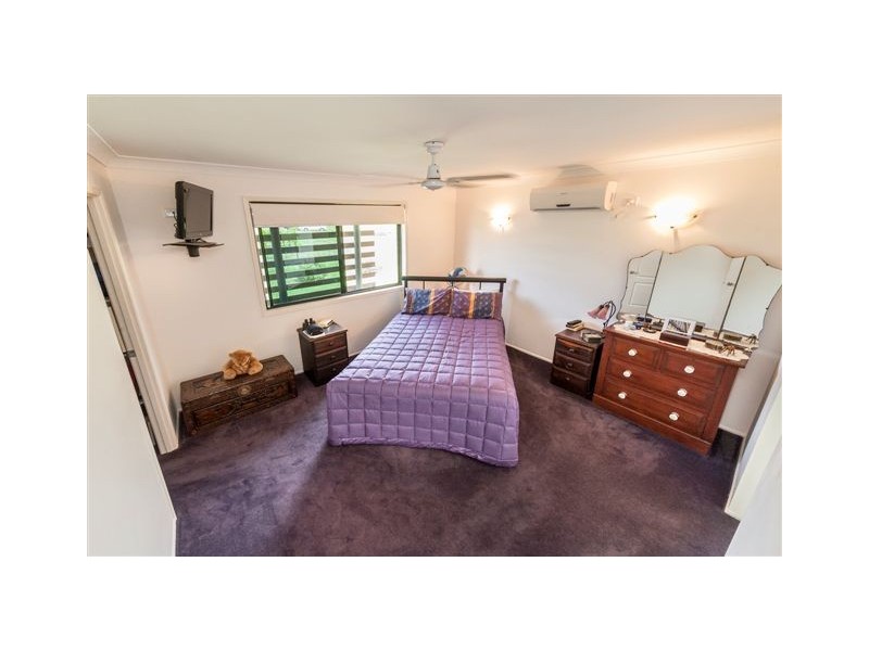 33 Burderkin Road, Nerimbera QLD 4701