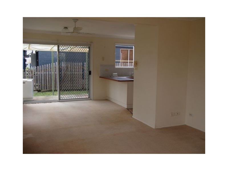 1/228  Ford Street, Berserker QLD 4701