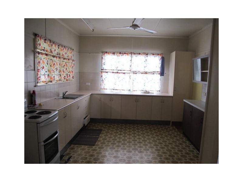 144 Archer Street, The Range QLD 4700