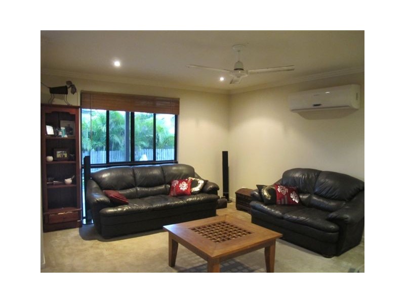 10 Pershing Street, Wandal QLD 4700