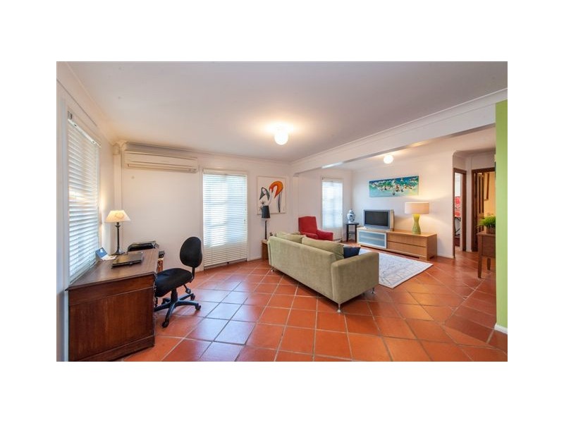80 Cambridge Street, The Range QLD 4700