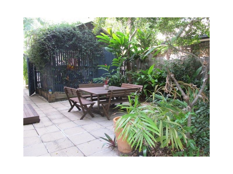 4 Menkin Place, Frenchville QLD 4701