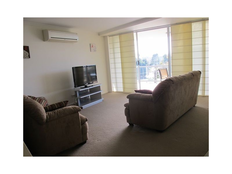 302/6 Victoria Parade, Rockhampton City QLD 4700