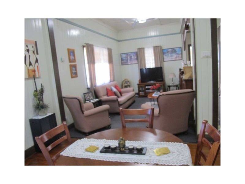 33 Herbert Street, Wandal QLD 4700