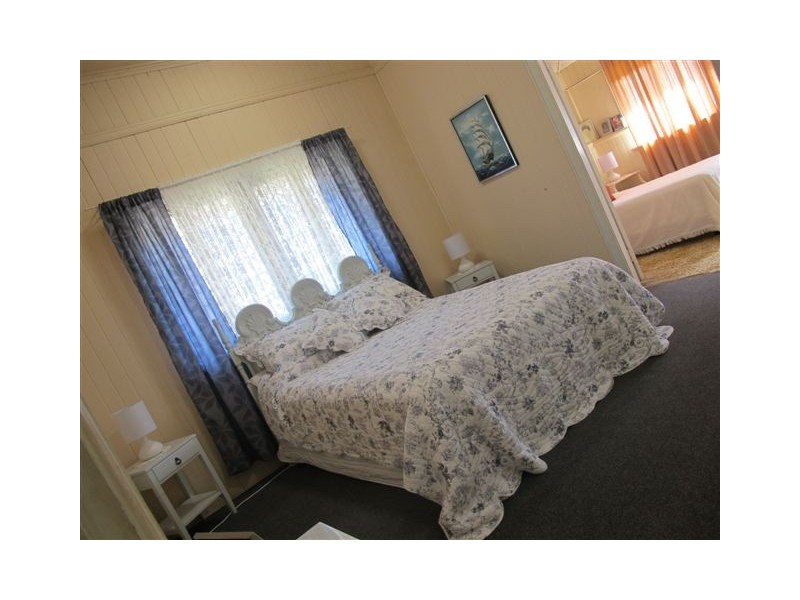 33 Herbert Street, Wandal QLD 4700