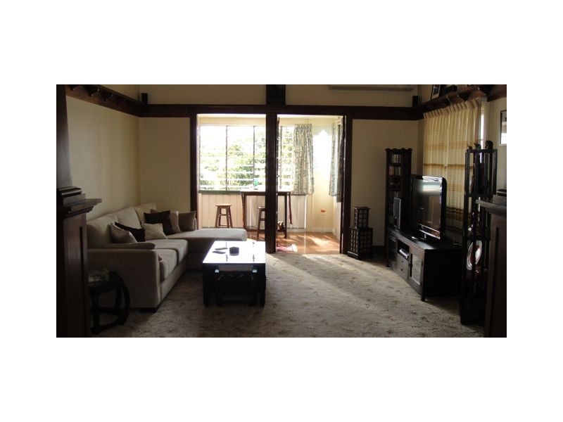 26 West Street, The Range QLD 4700