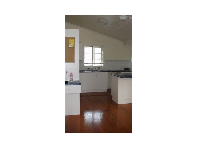 26 West Street, The Range QLD 4700
