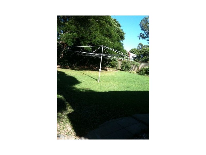 26 West Street, The Range QLD 4700