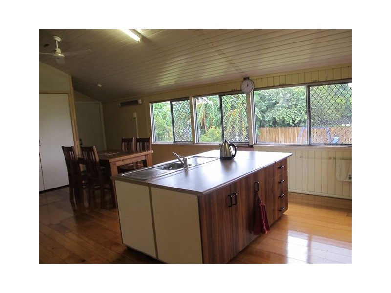10 Ward Street, The Range QLD 4700