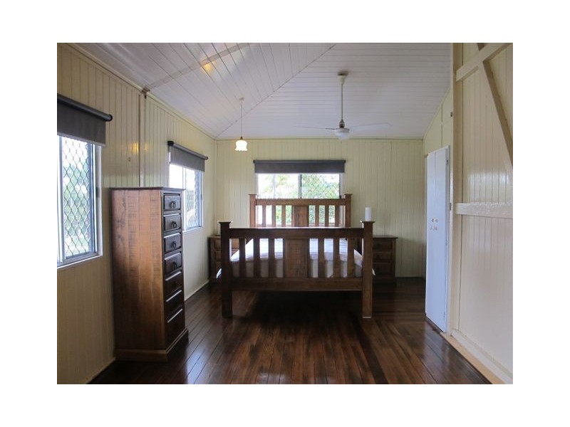 10 Ward Street, The Range QLD 4700