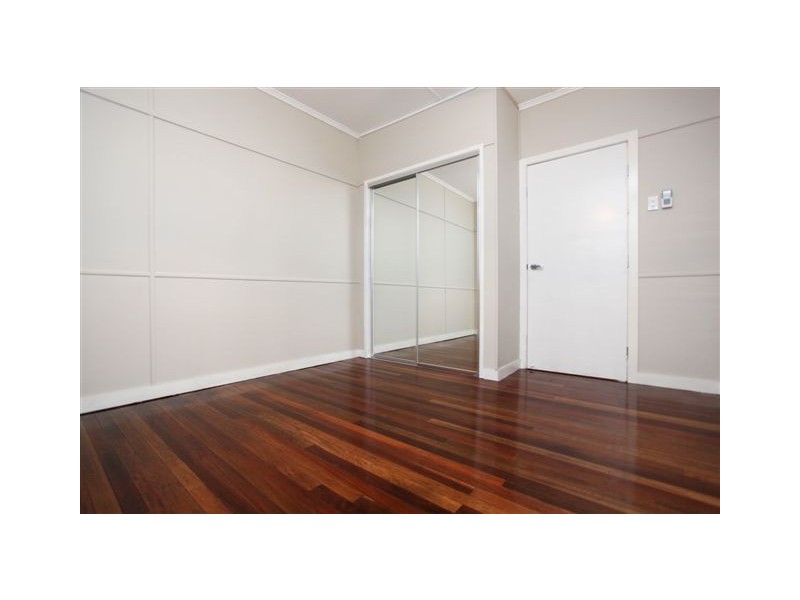 32 Bowen Terrace, The Range QLD 4700