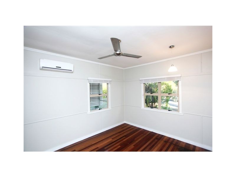 32 Bowen Terrace, The Range QLD 4700