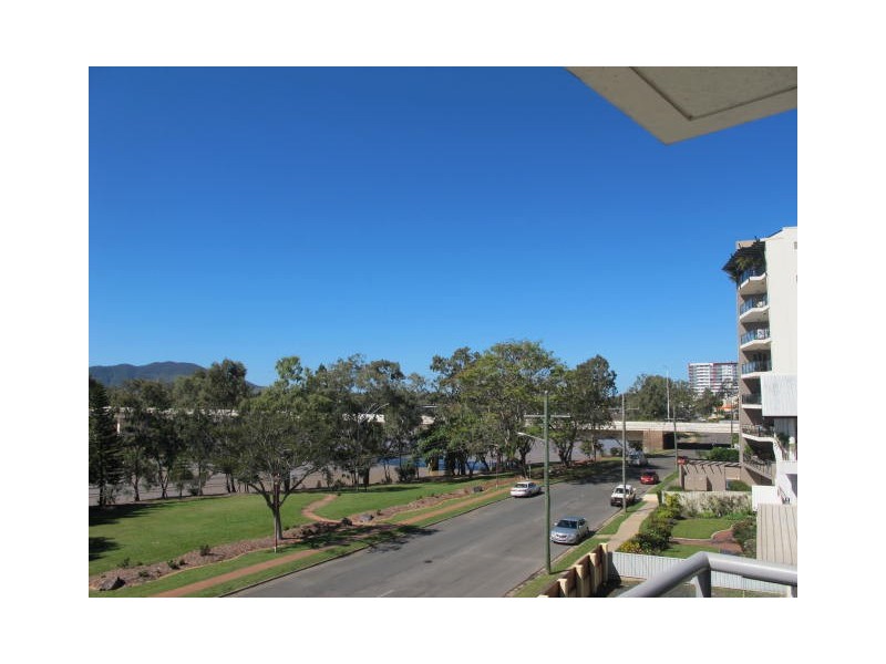 303/6 Victoria Parade, Rockhampton City QLD 4700