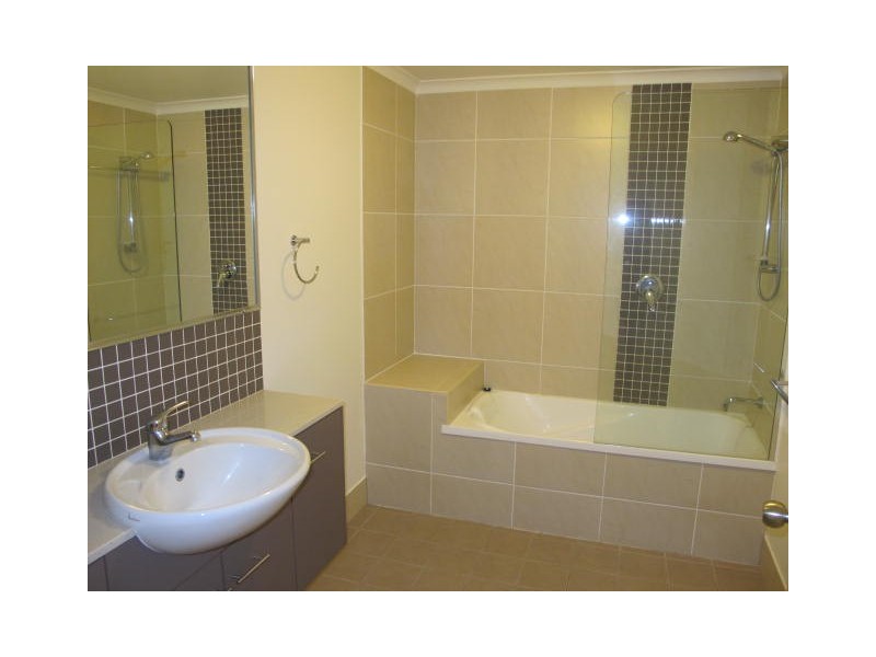 303/6 Victoria Parade, Rockhampton City QLD 4700