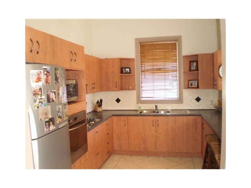 38 Separation Street, Allenstown QLD 4700