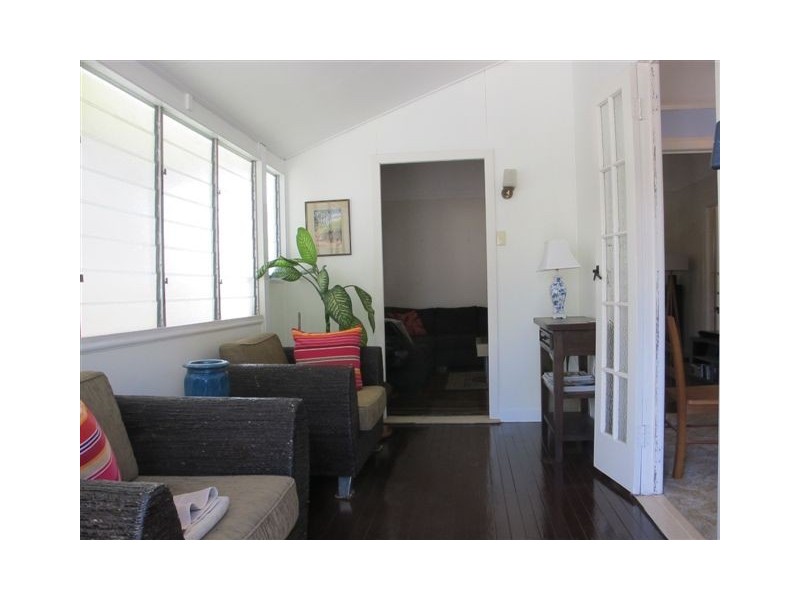 16 Ward Street, The Range QLD 4700