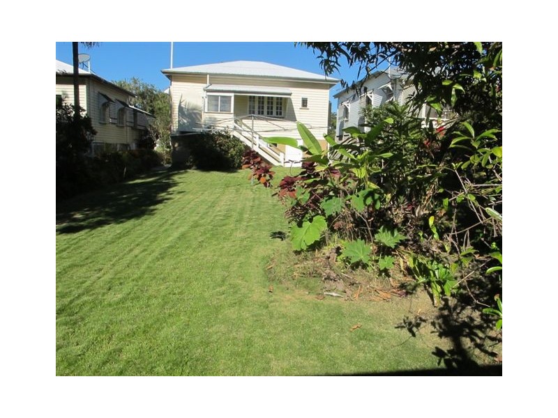 16 Ward Street, The Range QLD 4700