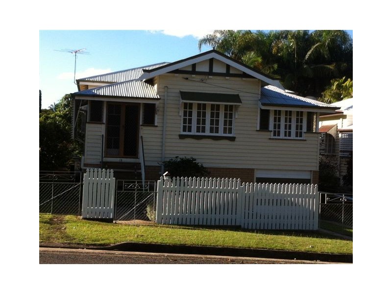 16 Ward Street, The Range QLD 4700